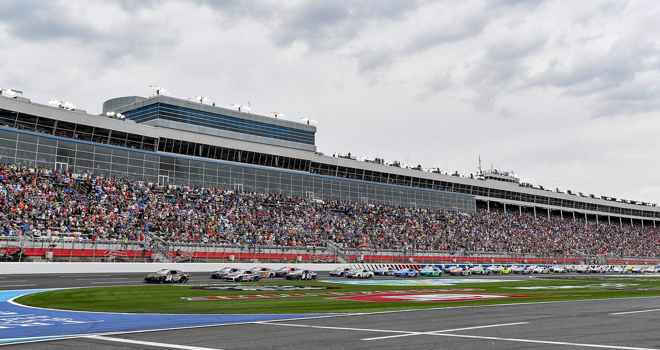NASCAR : Coca-Cola 600 Brings High Drama and Racing Thrills