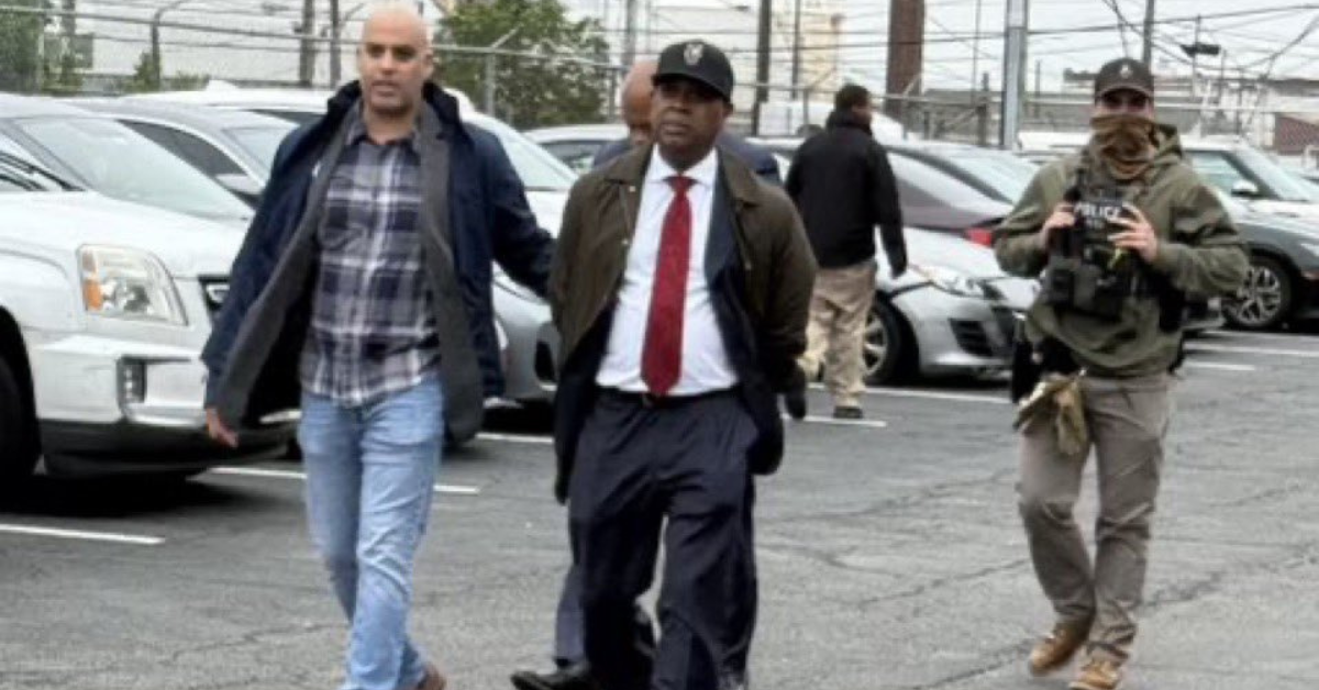 Newark Mayor Ras Baraka Arrested outside ICE Detention Center